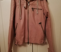 Кожаная куртка S / 36