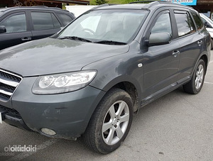 Hyundai Santa Fe varuosadeks (1 foto / 9)