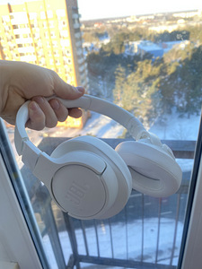 JBL 750 BTNC kõrvaklapid (3 foto / 5)