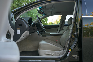 Lexus GS 450h 3.5 218kW (7 foto / 8)