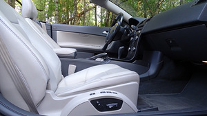 Volvo C70 Summum 2.4 132kW (7 foto / 9)