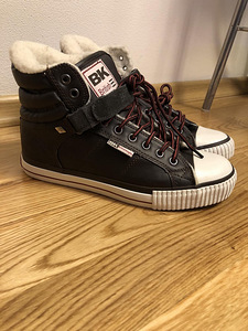 НОВЫЕ ЗИМНИЕ БОТИНКИ (1 фото из 5)