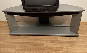 TV alus / TV riiul (1 foto / 2)