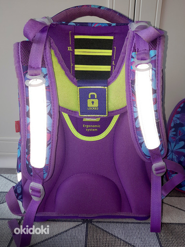 Школьный рюкзак TARGET Superlight и школьные принадлежности (фото #6)