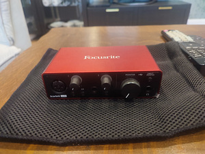 Focusrite Scarlett solo 3rd gen (2 foto / 2)