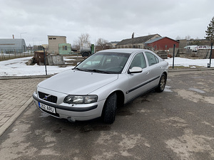 Volvo S60 103kW 2.4 (1 foto / 7)