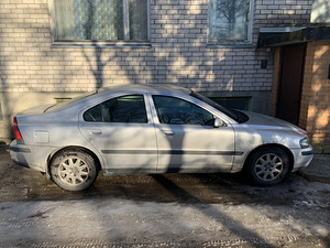 Volvo S60 103kW 2.4 (6 foto / 7)