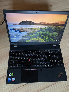 Lenovo T15 (1 foto / 4)