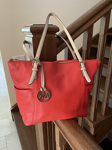 Michael Kors nahast kott (1 foto / 3)