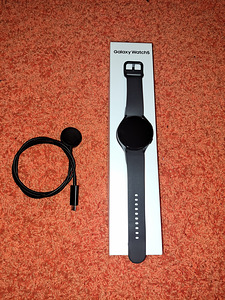 Samsung Galaxy Watch 5 LTE 44 mm (1 foto / 2)