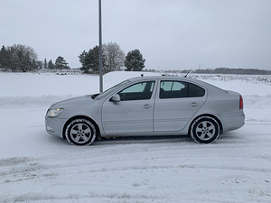 Skoda Octavia (2 фото из 11)