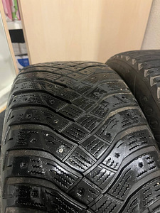 Шины Goodyear UltraGrip Arctic 2 215/55/R17 98T M+S (2 фото из 5)