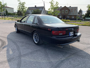 Chevrolet Impala SS (8 foto / 10)