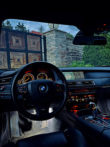BMW F01 3.0d 225kw xDrive M-Pakett 2012 (5 foto / 14)