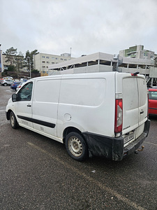 Peugeot Expert (3 фото из 9)