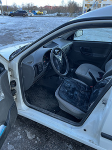 Volkswagen Caddy 1.9 Diesel 2002a. (9 foto / 15)