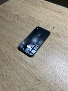 iPhone XS 64 ГБ (2 фото из 3)