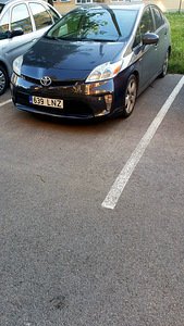 Toyota prius (2 фото из 7)