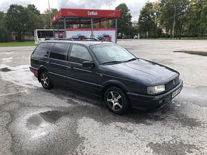 Фольксваген Пассат (2 фото из 7)