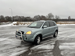 HYUNDAI TUCSON (1 foto / 10)