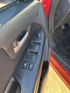 Suzuki SX4 (7 фото из 9)