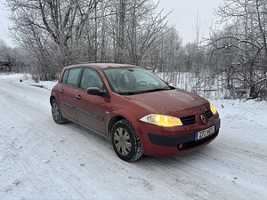 Renault Megane (2 фото из 8)