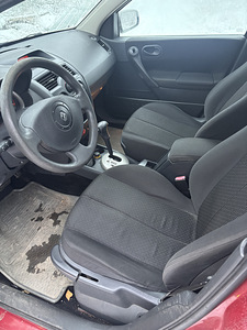 Renault Megane (6 фото из 8)
