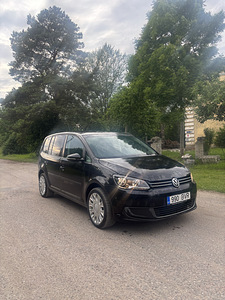 VW Touran (1 foto / 8)