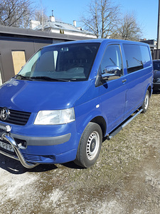 VOLKSWAGEN TRANSPORTER (1 foto / 15)