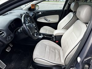 Ford Mondeo (7 фото из 12)