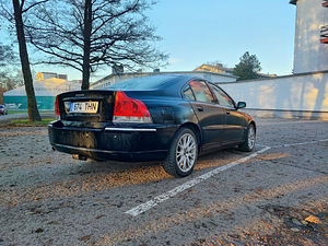 Volvo S60 2.5T 154kW (8 foto / 10)