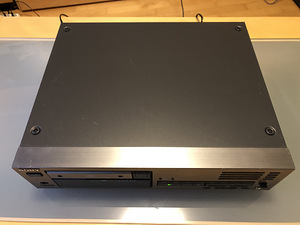 Sony TC-K750ES + Sony CDP-X33ES Titanium Kassettdekk + CD (5 foto / 10)