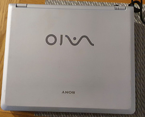 Sülearvuti Sony Vaio (2 foto / 6)