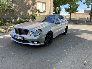 Mercedes-benz E320 (2 фото из 10)