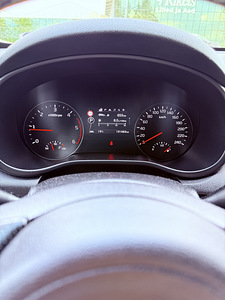 Kia Sportage 2.0 136kB (9 foto / 14)