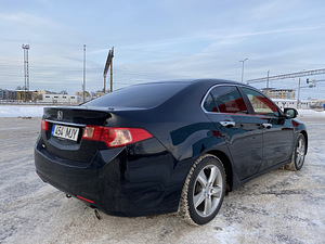 Honda Accord 2.0 115kW Executive (5 foto / 7)