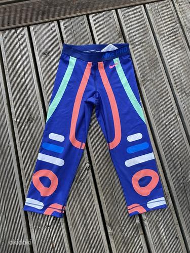 Nike poolpikad Dry Fit püksid, suurus XS (foto #1)