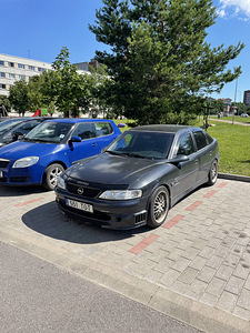 Opel Vectra B (1 foto / 6)