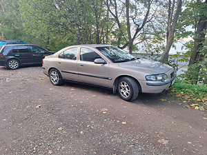 Volso s60 2.4i (4 foto / 4)