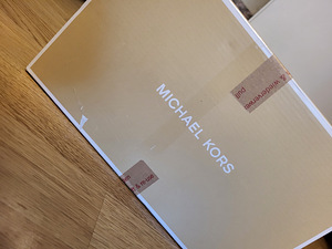 Kingad Michael Kors (3 foto / 3)