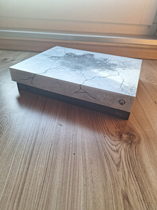 Xbox one x 1Tb (1 foto / 3)