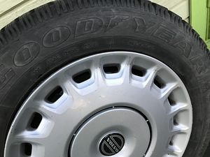 Шины с колесами (Volvo V50) (2 фото из 3)