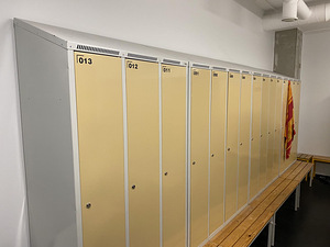 Metall Riidekapid 4-sektsiooniline (1 foto / 4)