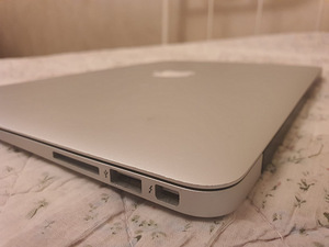 MacBook Air 13” 2017a. (2 foto / 5)