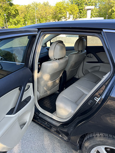 Toyota Avensis 2.0 93KV (7 foto / 7)