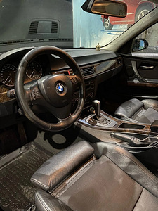 BMW 320d shadowline e91 black 2005.a (10 foto / 11)