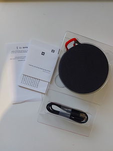 Mi Portable Bluetooth колонка (2 фото из 3)