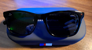 Tommy Hilfiger polaroid päikeseprillid (2 foto / 3)