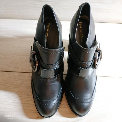 Кожаные фирменные закрытые туфли 35 р - Португалия- новые (фото #2)