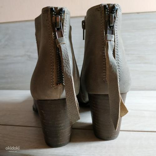 Шкіряні стильні жіночі черевики від Bata 36.5- 37 р (фото #4)